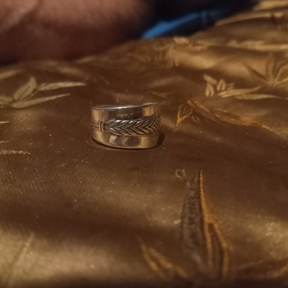 Handmade spoon ring - Picture 2 of 4